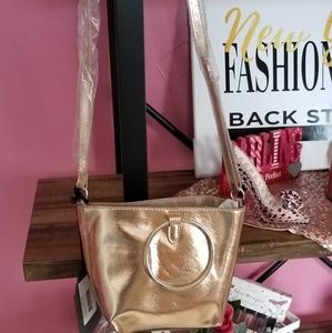 T Shirt & Jean's: Crossbody Bag